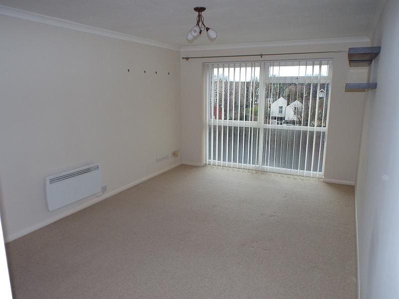 Lindsay Court, Sherwood Park Road, Sutton £925 PCM Unfurnished