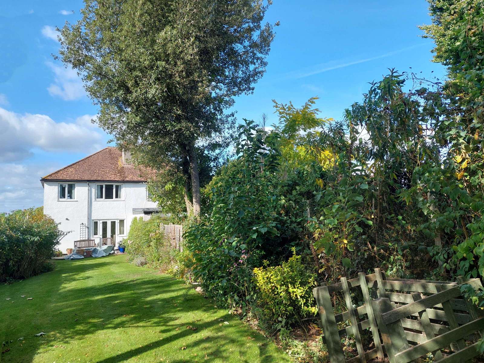 Blackthorne Road, Great Bookham £675,000 Freehold Huggins Edwards