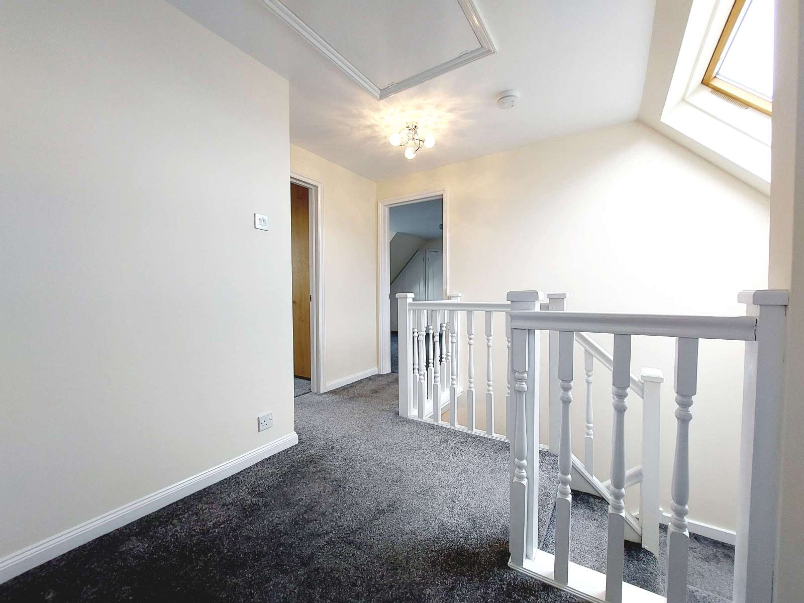 Crabtree Lane, Great Bookham £880,000 Freehold Huggins Edwards & Sharp