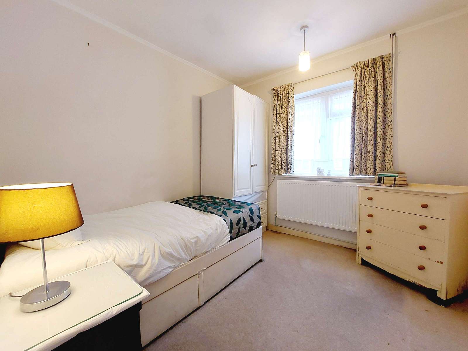 The Garstons, Great Bookham £575,000 Freehold Huggins Edwards & Sharp