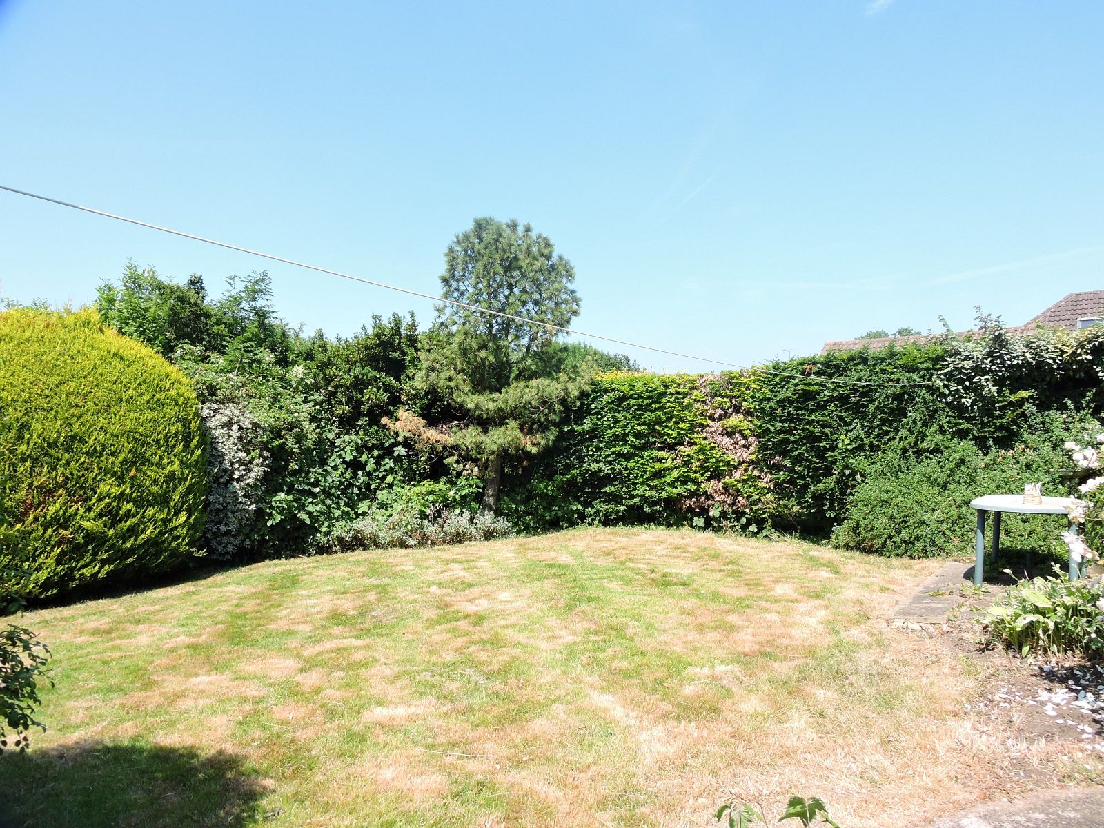 The Garstons, Great Bookham £575,000 Freehold Huggins Edwards & Sharp