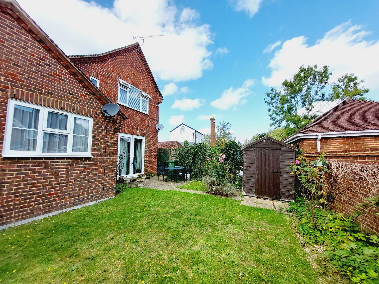 Cochrane House, Church Road, Great Bookham £325,000 Leasehold