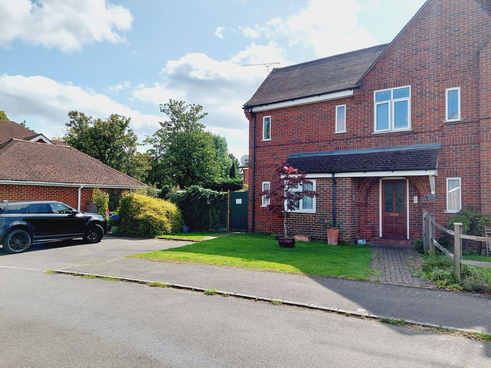 Cochrane House, Church Road, Great Bookham £325,000 Leasehold