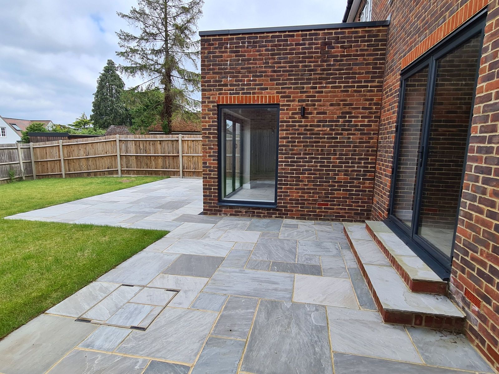 Danby Croft, Leatherhead Road, Great Bookham £1,250,000 Freehold