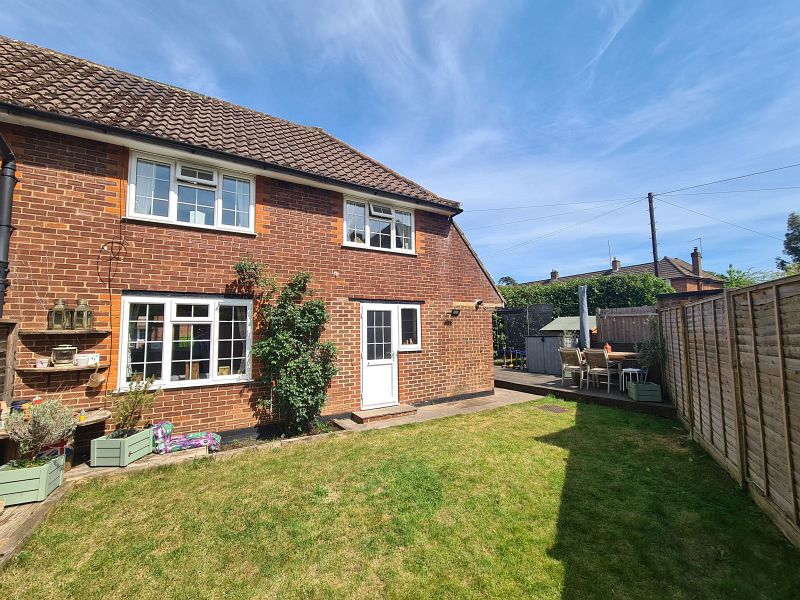 Exterior Rear: Broderick Grove, Great Bookham