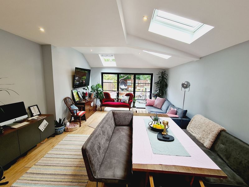 Family/dining/kitchen: Kingston Road, Leatherhead