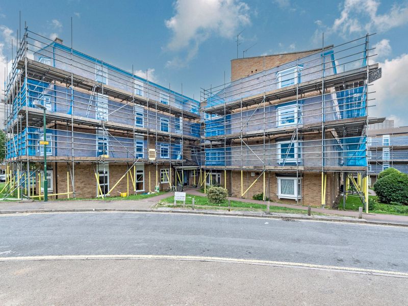 Exterior: Ambleside Gardens, Sutton