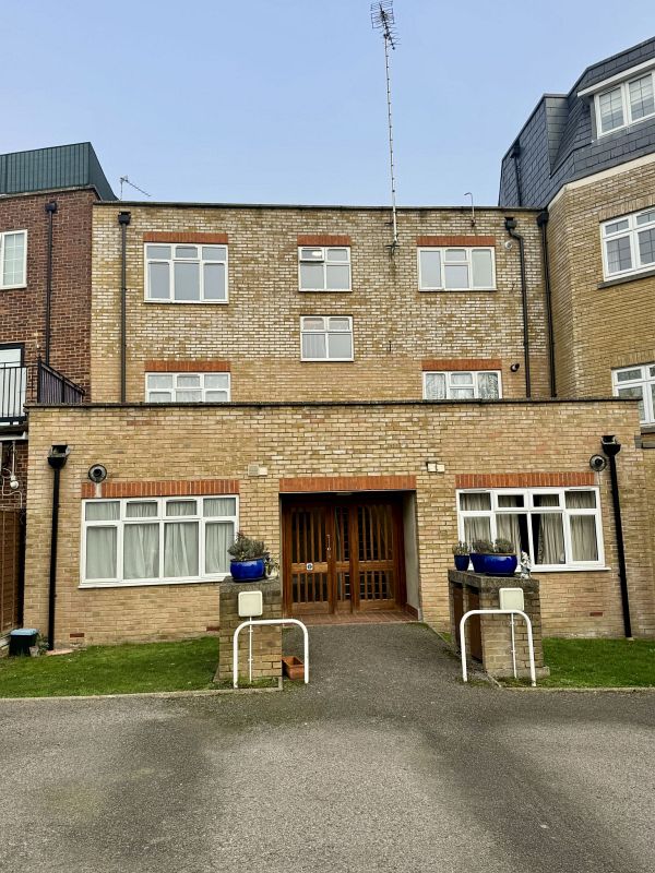 Exterior Rear: Glenlyon House, Station Road, Belmont